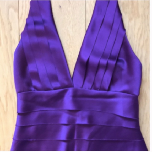 Halter dress with satin finish - Picture 3 of 3